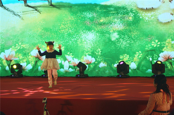 Z6尊龙凯时生物召开2018年度表扬奖励大会暨2019年度事情妄想大会